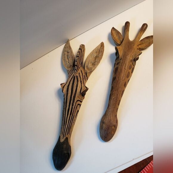 Toscano Giraffe & Zebra Wall Hangings - Picture 2 of 11